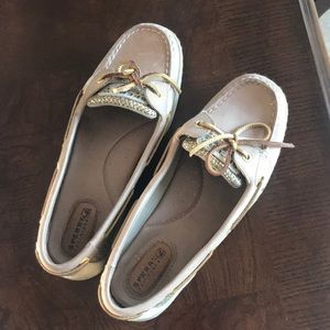 Size 7 Sperry flats/loafers